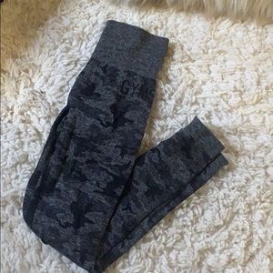 Gymshark black camo seamless